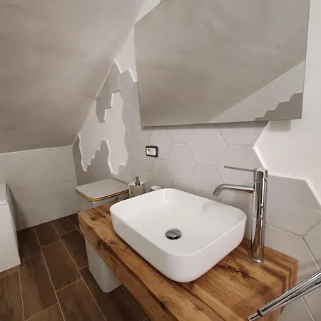 Colli Ameni Bed & Breakfast 4*